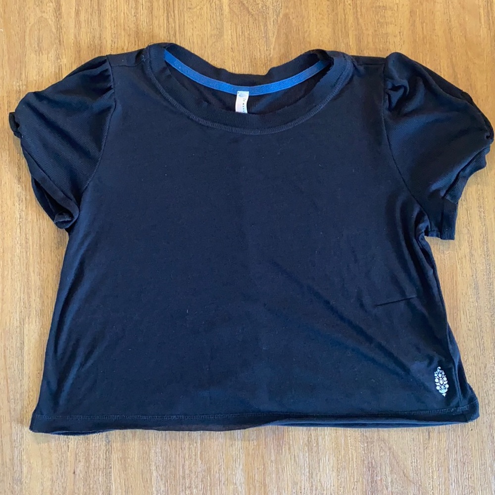 Free People Movement black short sleeve crop top